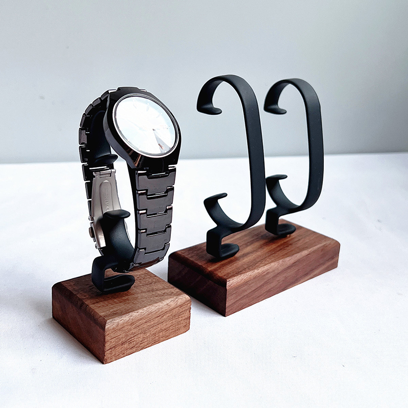 Wooden C‑Shaped Jewelry Displa - đánh giá và giá Jewelry And Watches Inc